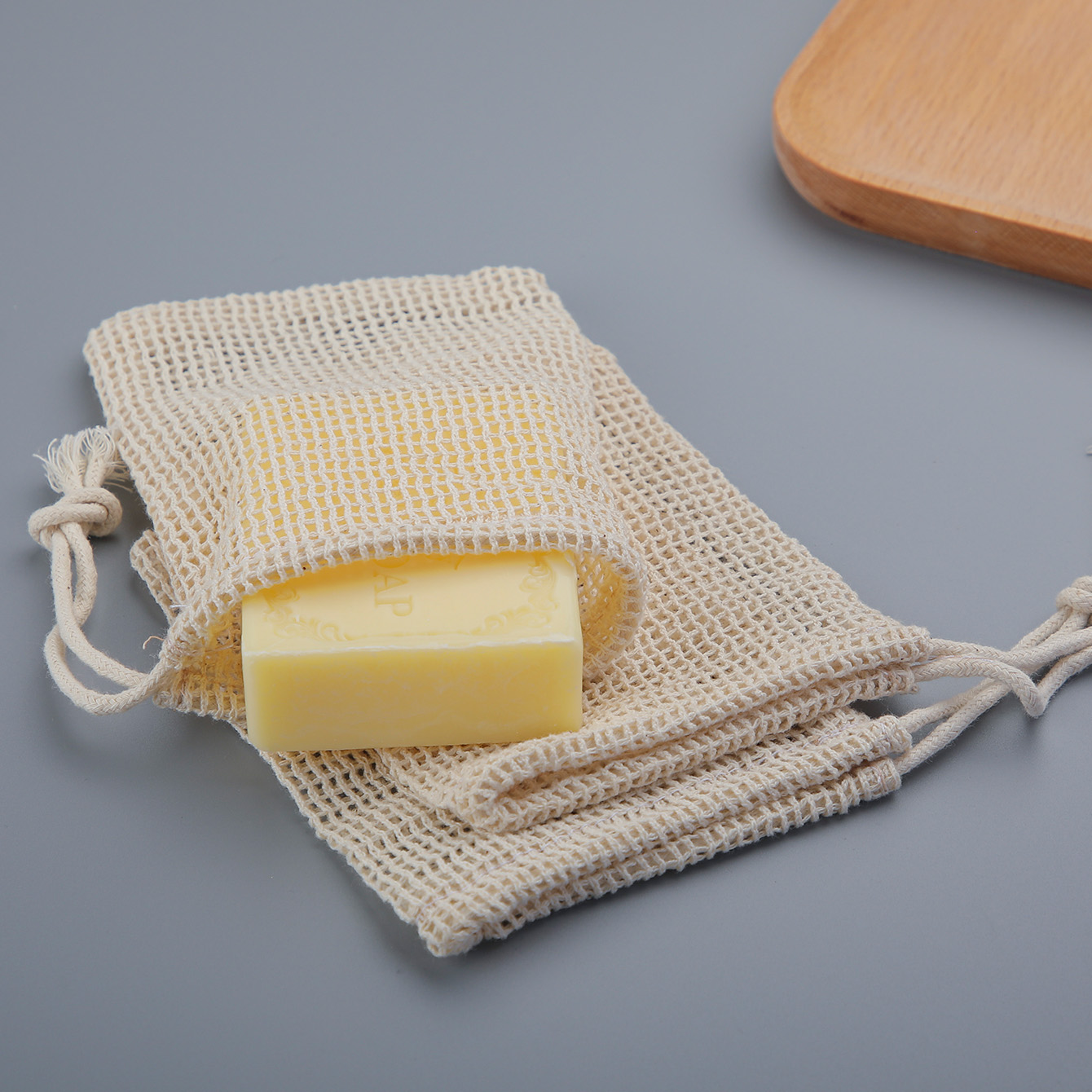 Skincare D'Alba - Sac économiseur de savon en coton