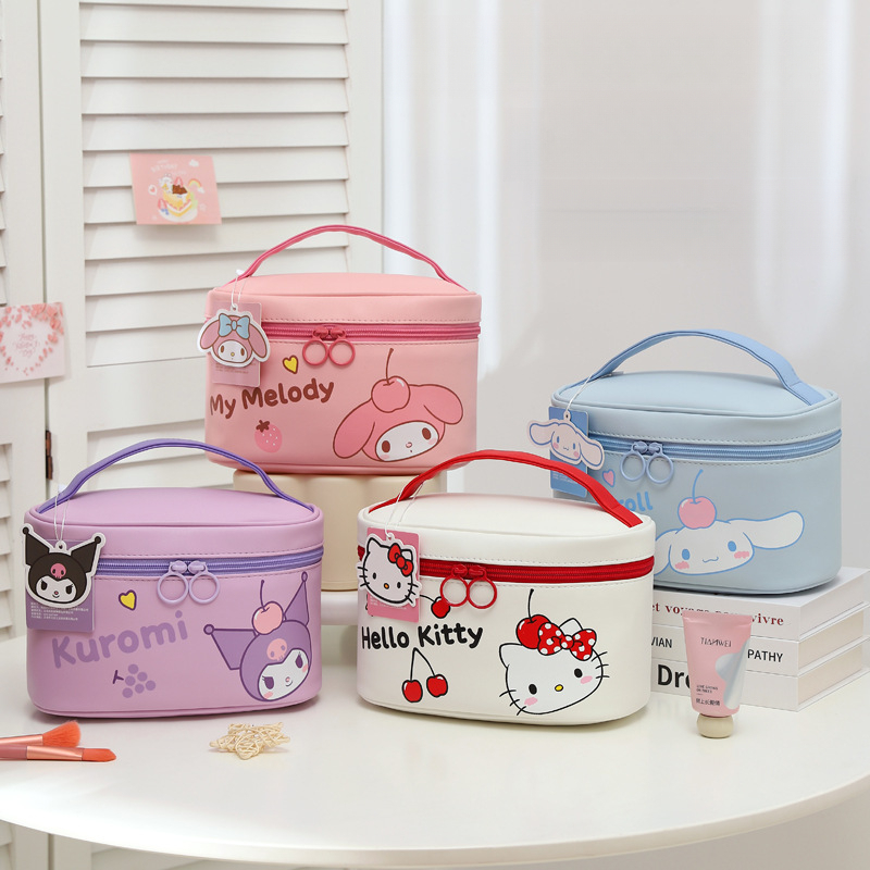 Sac à main Hello Kitty Kuromi  - Skincare D'Alba avis et prix