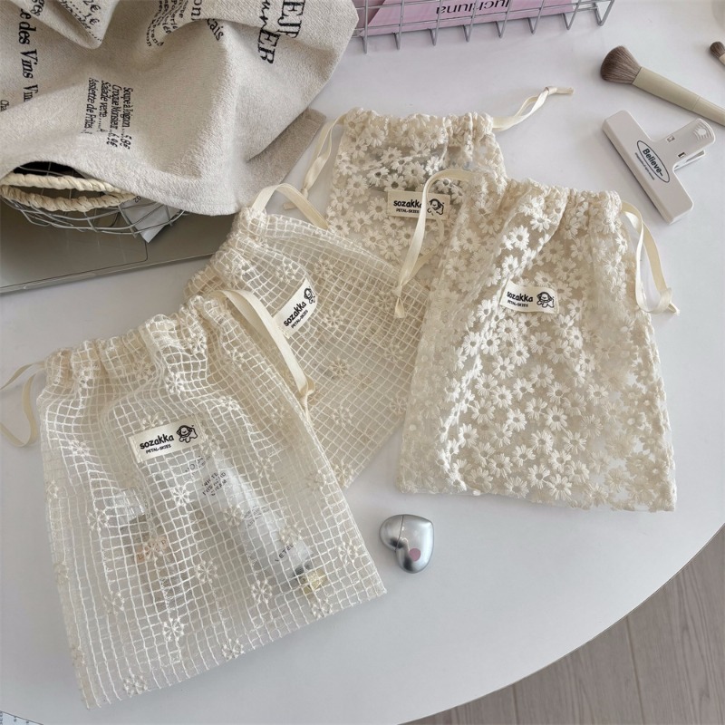 Pochette de maquillage à cordo - Skincare D'Alba avis et prix